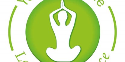 Yogakurs - Kurse für bestimmte Zielgruppen: Yoga für Rollstuhlfahrer (mobilitätseingeschränkte Menschen) - Deutschland - Mobiles Yoga-Studio Leben in Balance | Yoga-Rosa im Kreis Soest  - Rosa Di Gaudio | YogaRosa