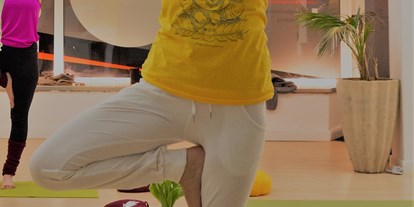 Yogakurs - Mitglied im Yoga-Verband: BYV (Der Berufsverband der Yoga Vidya Lehrer/innen) - Hamburg - Yoga Lotusland Hamburg