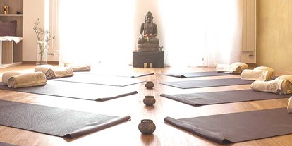 Yogakurs - spezielle Yogaangebote: Meditationskurse - Köln Lindenthal - Claudi Terstappen