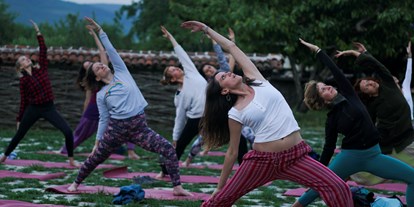 Yogakurs - Kurse für bestimmte Zielgruppen: Kurse nur für Frauen - Berlin-Stadt - Yogagaya