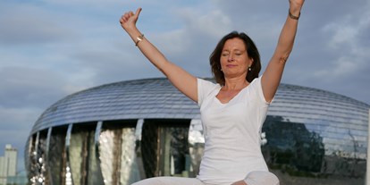 Yogakurs - Mitglied im Yoga-Verband: 3HO (3HO Foundation) - Ruhrgebiet - Kundalini Yoga - Sabine Birnbrich