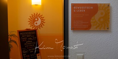 Yogakurs - Erfahrung im Unterrichten: > 5000 Yoga-Kurse - Greifswald - Zentrum Yoga und  Coaching "BewusstSein & Leben"