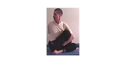 Yogakurs - vorhandenes Yogazubehör: Meditationshocker - Duisburg - Dynamik Yoga Die Yogaschule in Oberhausen