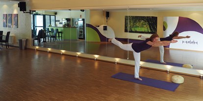 Yogakurs - Art der Yogakurse: Geschlossene Kurse (kein späterer Einstieg möglich) - Bad Oeynhausen - Tanzschule Miriam Finze