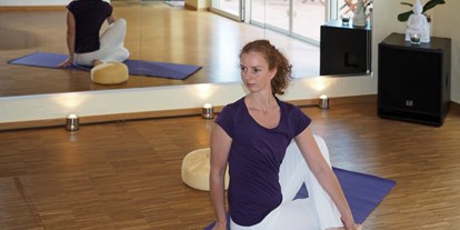 Yogakurs - Erfahrung im Unterrichten: > 100 Yoga-Kurse - Bad Oeynhausen - Miriam Finze in der Tanzschule Miriam - Tanzschule Miriam Finze