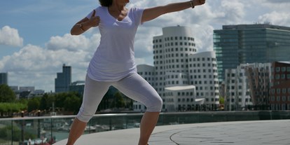 Yogakurs - Yogastil: Kundalini Yoga - Düsseldorf - Sabine Birnbrich - Kundalini Yoga in Düsseldorf