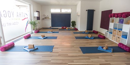 Yogakurs - Kurse für bestimmte Zielgruppen: Kurse für Dickere Menschen - Niedersachsen - Lia Sagemann-Przyklenk / Yoga mit Lia in Salzgitter