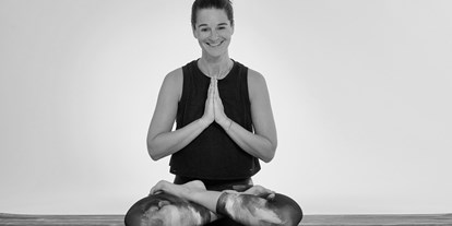 Yogakurs - geeignet für: Anfänger - Niki Lachmann - Niki Lachmann/ Omoststadt