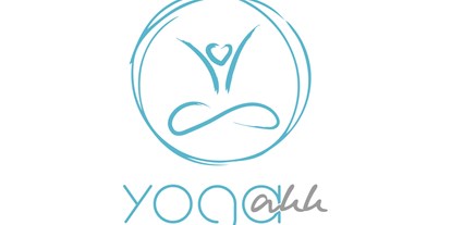 Yogakurs - vorhandenes Yogazubehör: Yogamatten - Metzingen - Was bedeutet YOGAahh für mich? Warum ahh? Das ahh steht für das Gefühl, das ich während und nach dem Yoga habe und welches ich so gerne an all meine Yogis & Yoginis weitergeben möchte: 
❤️ahh ➡️ aahhtmen
❤️ahh ➡️ einaahhtmen
❤️ahh ➡️ ausaahhtmen ❤️ahh ➡️ loslaahhssen
❤️ahh ➡️ aahhnkommen ❤️ahh ➡️Aahhchtsamkeit
❤️ahh ➡️entspaahhnnen
❤️ahh ➡️aahhuspowern 🤘🏻
❤️ahh ➡️caahhlmdown - Sanne Gerold / YOGAahh