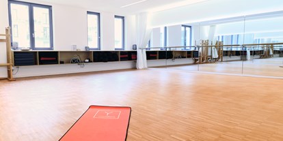 Yogakurs - Kurssprache: Englisch - Baden-Württemberg - unsere YOGAMANI Location in der Innenstadt - YOGAMANI Karlsruhe