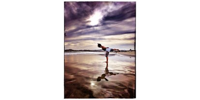 Yogakurs - Kurssprache: Spanisch - Yoga immer und überall - Niami Rosenthal
