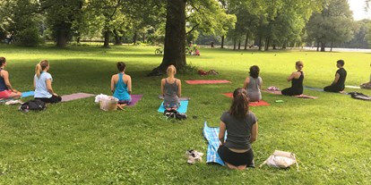 Yogakurs - Kurse mit Förderung durch Krankenkassen - München Maxvorstadt - Katja Bienzeisler