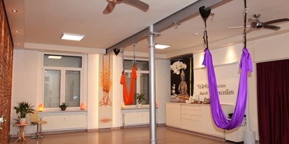 Yogakurs - Mitglied im Yoga-Verband: Rosenberg (Rosenberg Gesellschaft für ganzheitliche Gesundheit und Bildung gGmbH) - der flexible Raum kann gemietet werden - Heike- Seewald- Blunert