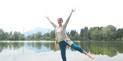 Yogakurs - geeignet für: Fortgeschrittene - Salzburg - Fühl dich gut mit Yoga! - Annette Bhagavantee Paul
