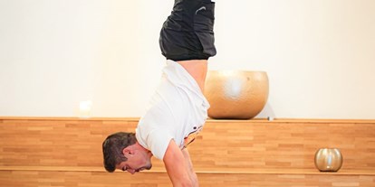 Yogakurs - Kurssprache: Englisch - Köln Innenstadt - Frischer Wind - Personal Training für Körper & Geist