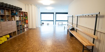 Yogakurs - Kurse für bestimmte Zielgruppen: Kurse für Kinder - Aachen - Umkleide - Together Yoga & Zumba Studio