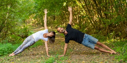 Yogakurs - Kurse für bestimmte Zielgruppen: Kurse für Jugendliche - Franken - die glücksbringer
