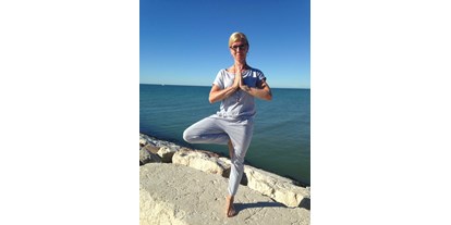 Yogakurs - Mitglied im Yoga-Verband: BdfY (Berufsverband der freien Yogalehrer und Yogatherapeuten e.V.) - Yoga sanft, Faszienyoga, Yin Yoga, Vinyasa Yoga