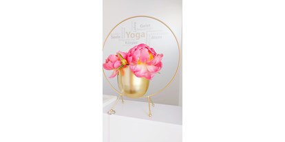 Yogakurs - spezielle Yogaangebote: Einzelstunden / Personal Yoga - Ahnatal - Empfang - Physio Yoga Loft Melanie Schard