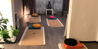 Yogakurs - vorhandenes Yogazubehör: Yogagurte - Ostbayern - Yoga und Atem