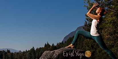 Yogakurs - vorhandenes Yogazubehör: Meditationshocker - Österreich - Es ist Yoga