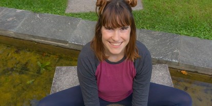 Yogakurs - geeignet für: Anfänger - Berlin-Stadt Charlottenburg - Online: Yin Yoga for all bodies