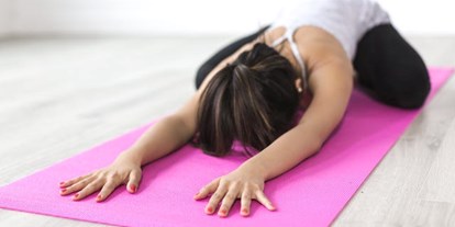 Yogakurs - vorhandenes Yogazubehör: Yogamatten - Schwäbisch Gmünd - Yin Yoga - Prenatal Yoga