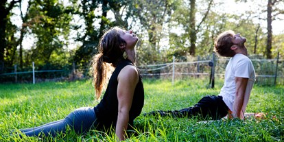 Yogakurs - vorhandenes Yogazubehör: Meditationshocker - Nordrhein-Westfalen - Vinyasa Yoga - Ma Loka Yoga