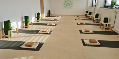 Yogakurs - Erreichbarkeit: gut mit der Bahn - Bayern - Hatha-Yoga, Online Hatha Yoga, Yin Yoga, FeetUp-Yoga, Meditation, Yoga Nidra,