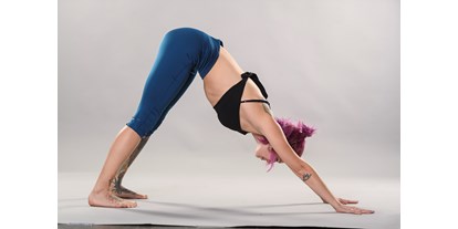 Yogakurs - vorhandenes Yogazubehör: Yogablöcke - Hatha Yoga