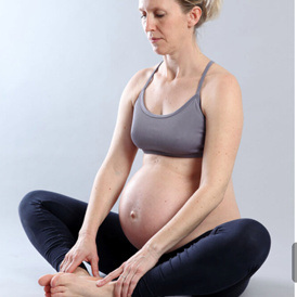 Yoga: Yoga für Schwangere-Malasana Yoga