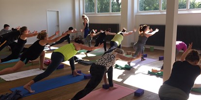 Yogakurs - Yogastil: Yin Yoga - Kiel Mitte - yoga-essence