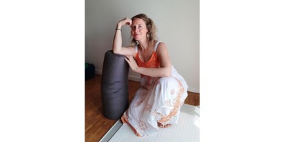 Yogakurs - spezielle Yogaangebote: Einzelstunden / Personal Yoga - Potsdam - YOGA IN WERDER | Marie von Wasser & Mond - Wasser & Mond - Yoga