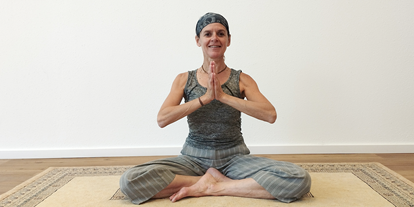 Yogakurs - Kurssprache: Deutsch - Frickingen - Dr. Karin Götz - Yogastudio am See