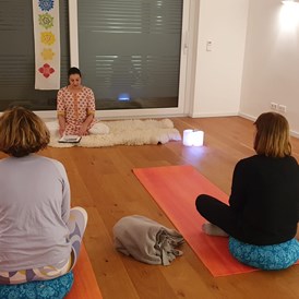 Yoga: Yoga bei und nach Krebs (YuK) – Kornwestheim (bei Stuttgart) LIVE 