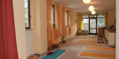 Yogakurs - Yogastil: Hatha Yoga - Potsdam Babelsberg - Yoga_Raum_2 - Yoga Studio Aditi