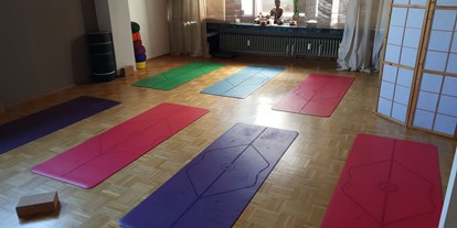 Yogakurs - vorhandenes Yogazubehör: Decken - Bad Arolsen - FeelYoga by Silke Uhlig -Dorn
