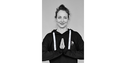 Yogakurs - Ambiente: Modern - Hamburg - Claudia Niebuhr - Yoga, Meditation und Entspannung in Hamburg Altona/Ottensen - Claudia Niebuhr