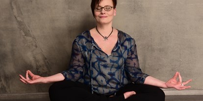 Yogakurs - Yogastil: Meditation - München Schwabing - Sabine Herrmann