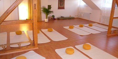 Yogakurs - Yogastil: Hatha Yoga - Göppingen - Der Übungsraum der Yoga-Akademie - Yoga Akademie Stuttgart (YAS)